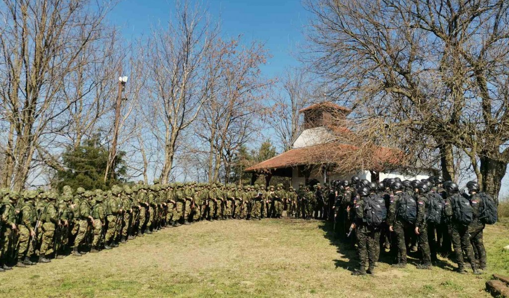 Заједнички марш припадника Војне акадмемије и студената Криминалистичко-полицијског универзитета