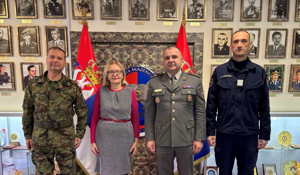 Пријем код начелника Војне академије запослених који одлазе у пензију 