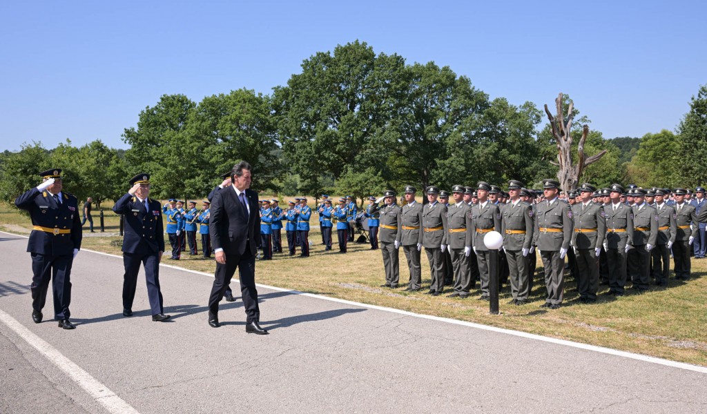 Promovisana nova generacija podoficira Vojske Srbije u Takovu