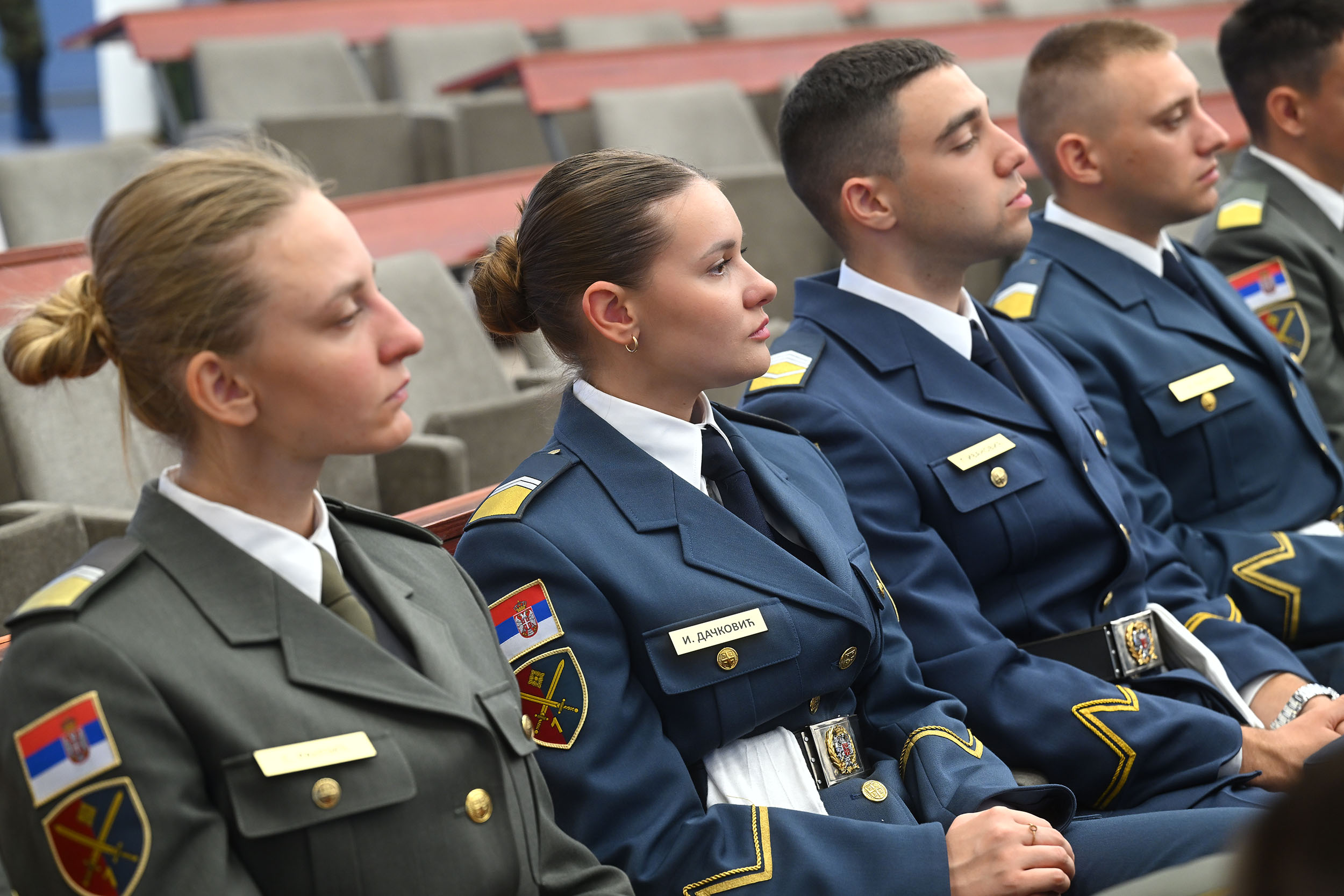 Начелник Генералштаба са будућим официрима Војске Србије