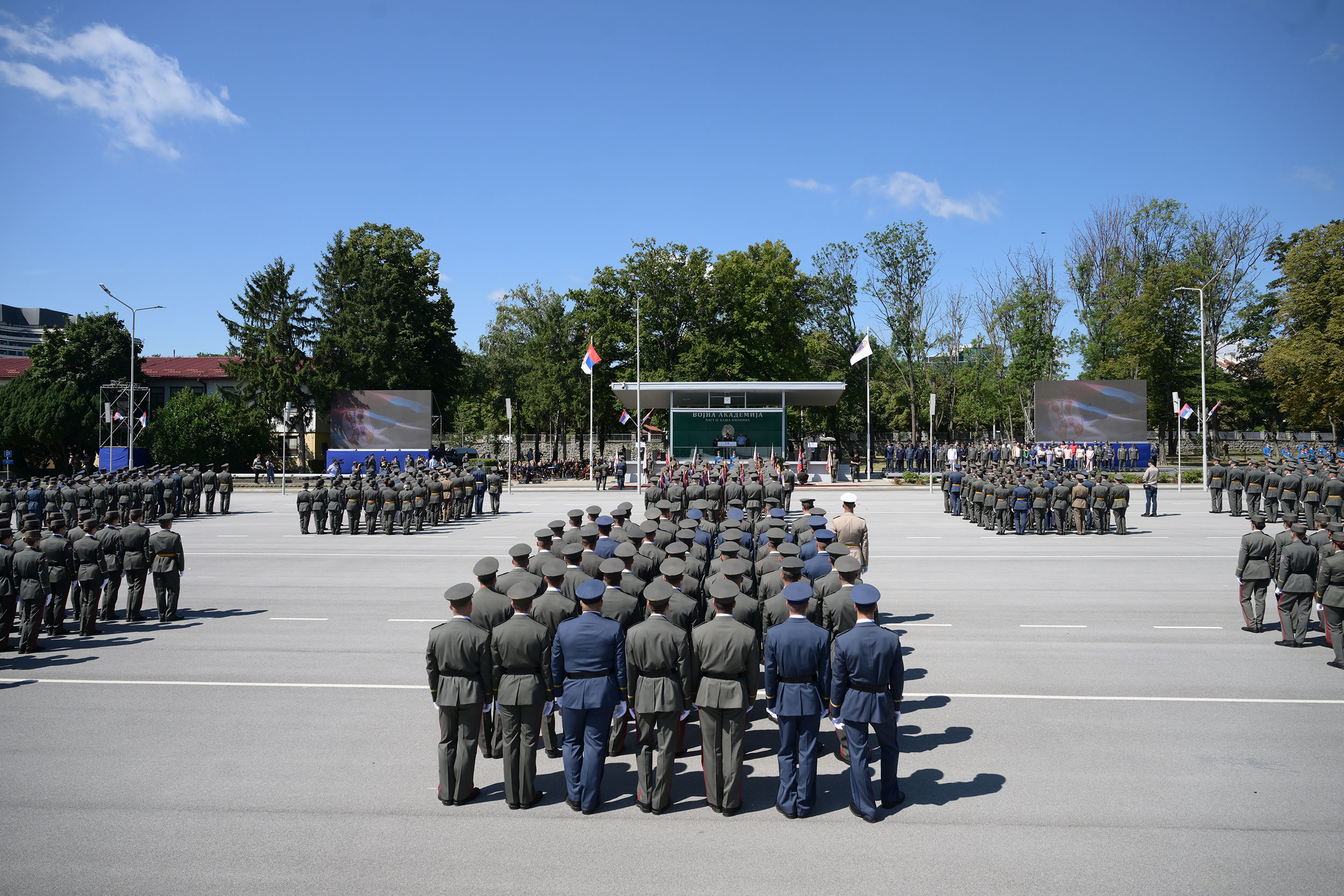 Генерална проба промоције најмлађих официра Војске Србије