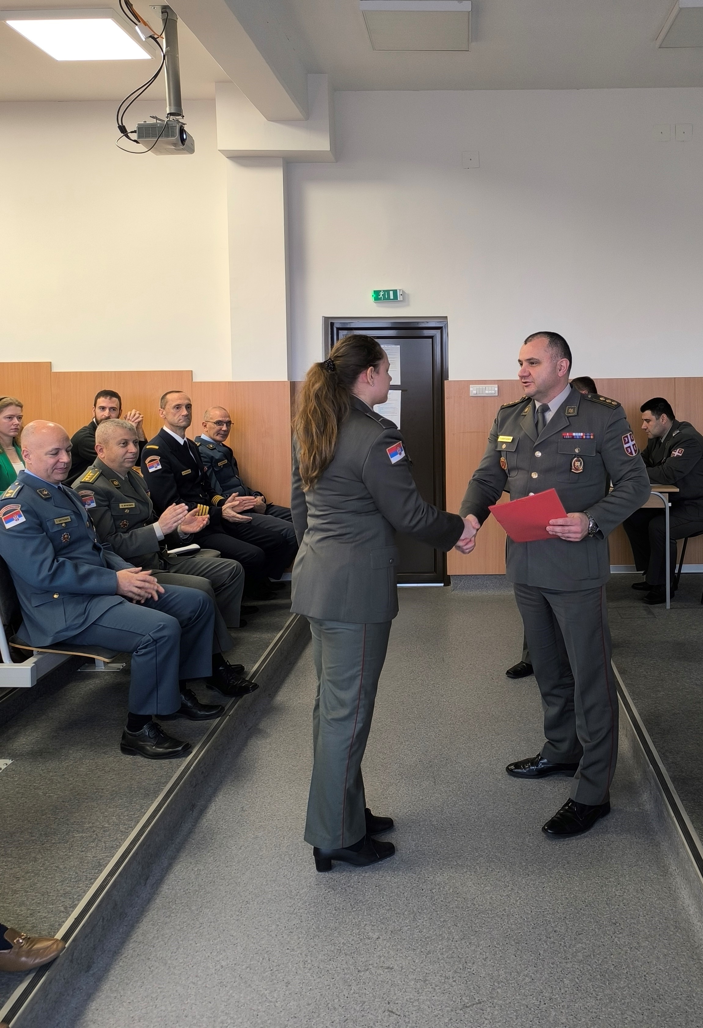 Завршетак курсева страних језика за припаднике МО и ВС